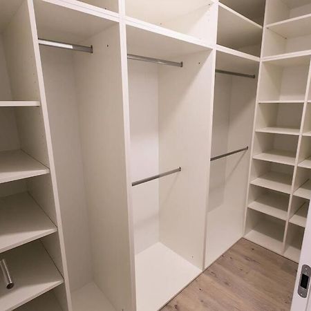 ברטיסלאבה Urban Apartment With Possibility Of Parking מראה חיצוני תמונה