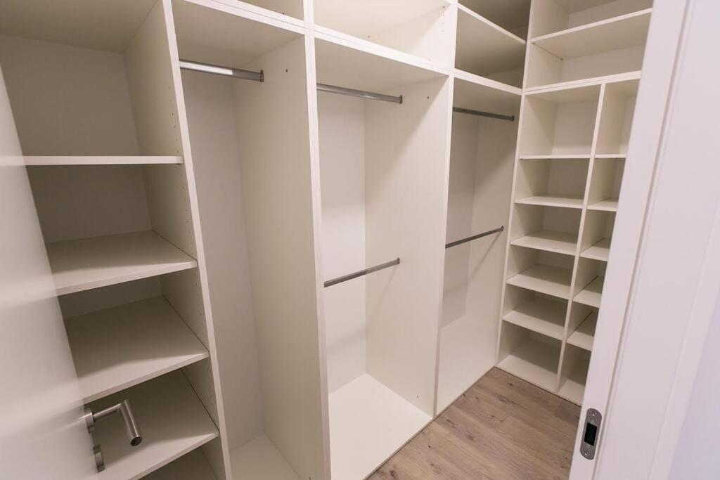ברטיסלאבה Urban Apartment With Possibility Of Parking מראה חיצוני תמונה