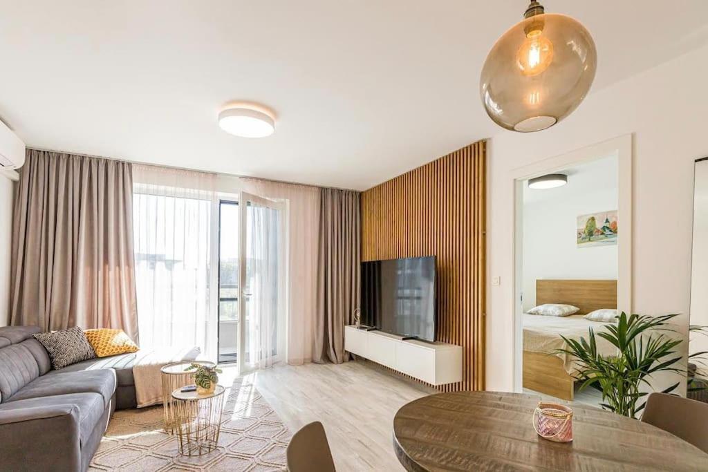ברטיסלאבה Urban Apartment With Possibility Of Parking מראה חיצוני תמונה